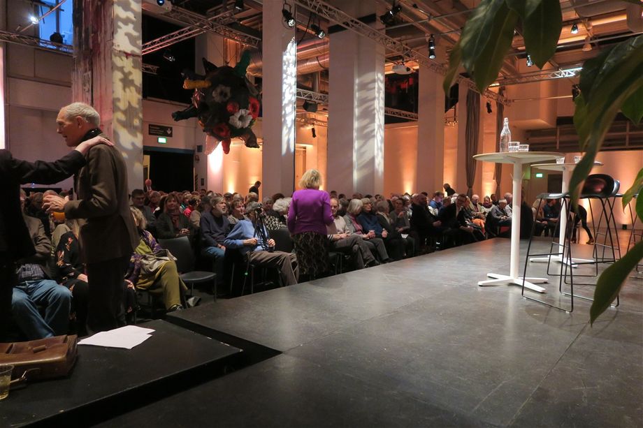 Publikum er på plads i Salen, Politikens store mødesal, 4. februar 2020. Digter Søren Ulrik Thomsen, MF'eren Ida Auken og filosof Arno Victor Nielsen skal bistå os med at svare på spørgsmålet: Hvad betyder kulturkristen egentlig?